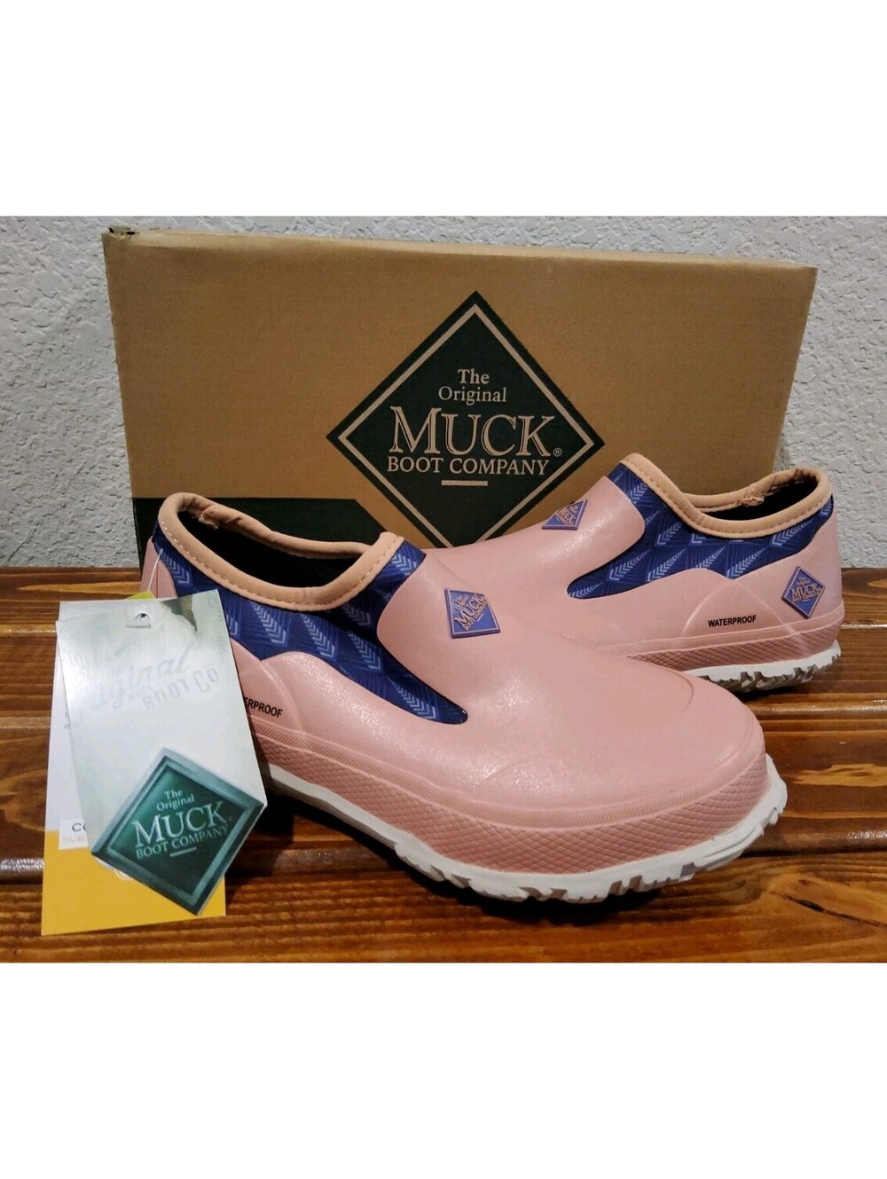 The Original Muck Boot Forager Low Shoe Slip-On Pink Womens Size 6 Waterproof